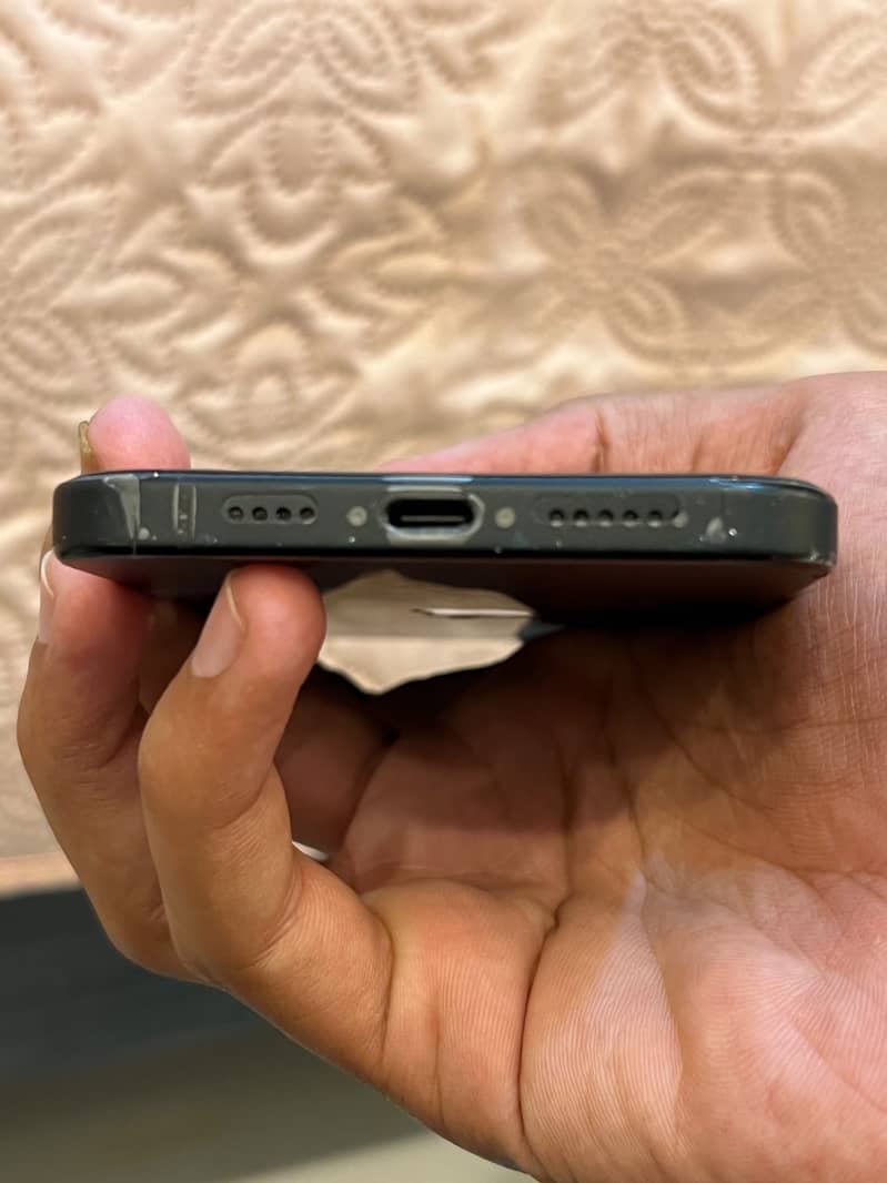 IPHONE 15 plus 0