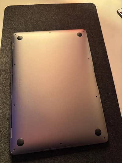 MacBook 2020 pro 8/256gb 13 inch