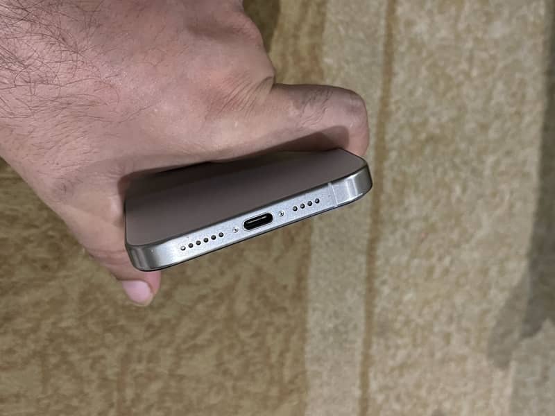 iPhone 15pro max 3