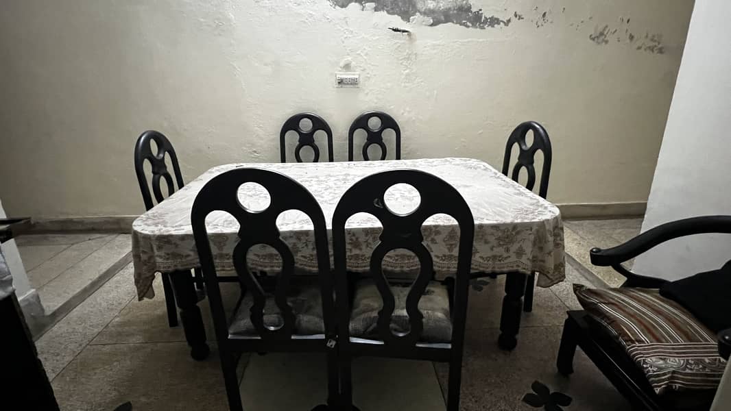 6 seater dining table 4