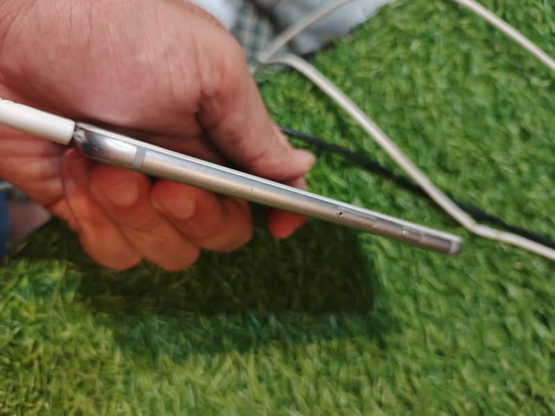Apple iPhone 6 2