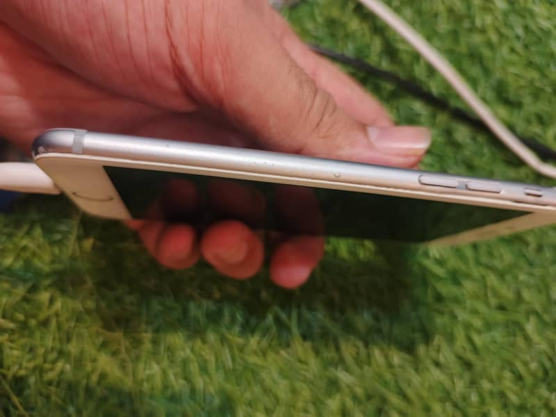 Apple iPhone 6 3