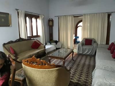 PORTION AVAILABLE FOR RENT 3BED DD