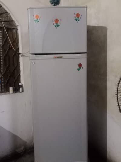 Dawlance Used Fridge for Sale – Excellent Cooling | Fully Working