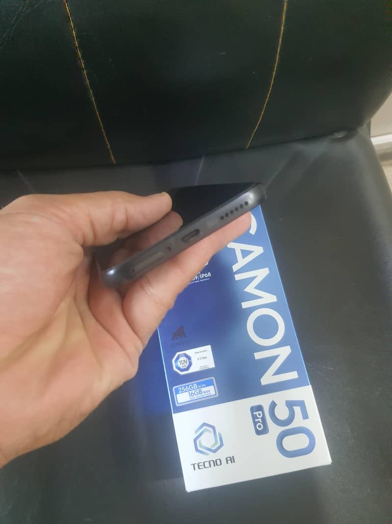 Tecno Camon 50 PRO 2
