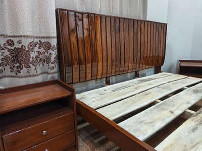 King Size solid wood brand new condition bilkul use nhi hwa