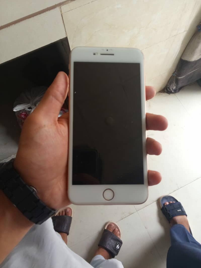 Apple iPhone 8 Plus 7