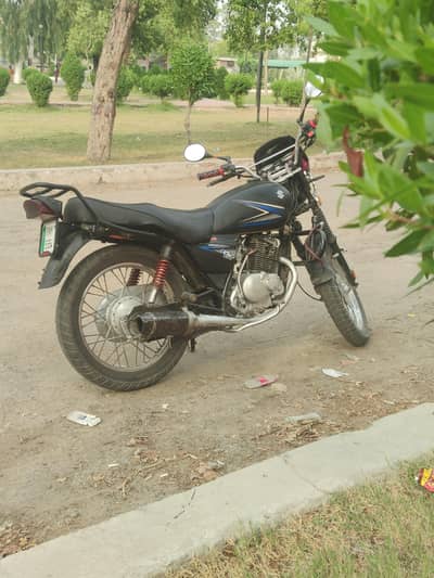 GS 150 Suzuki