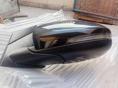 Hyundai Tucson left side mirror