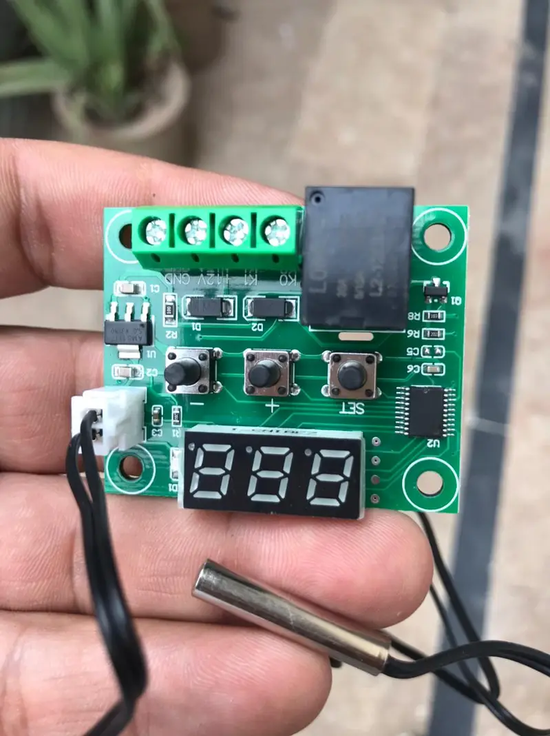 W 1209 , W3001, stc and xm series temperature and humidity controlle — photo 12