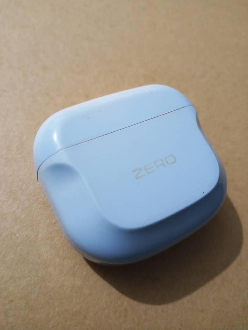 Quantum zero Bluetooth earbuds 0