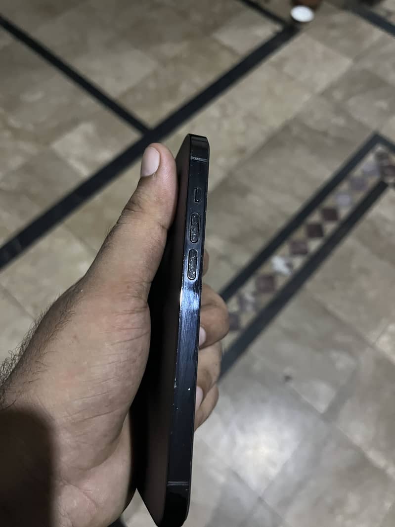 Iphone 14 pro JV 3