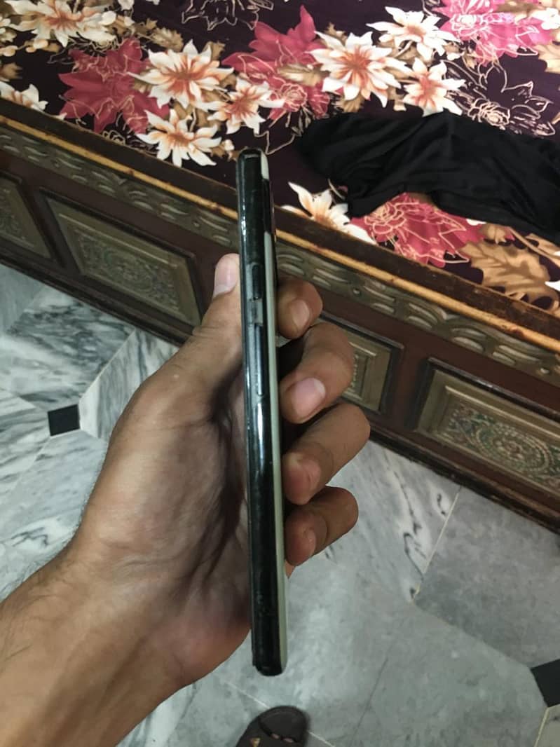 Google Pixel 6a 4