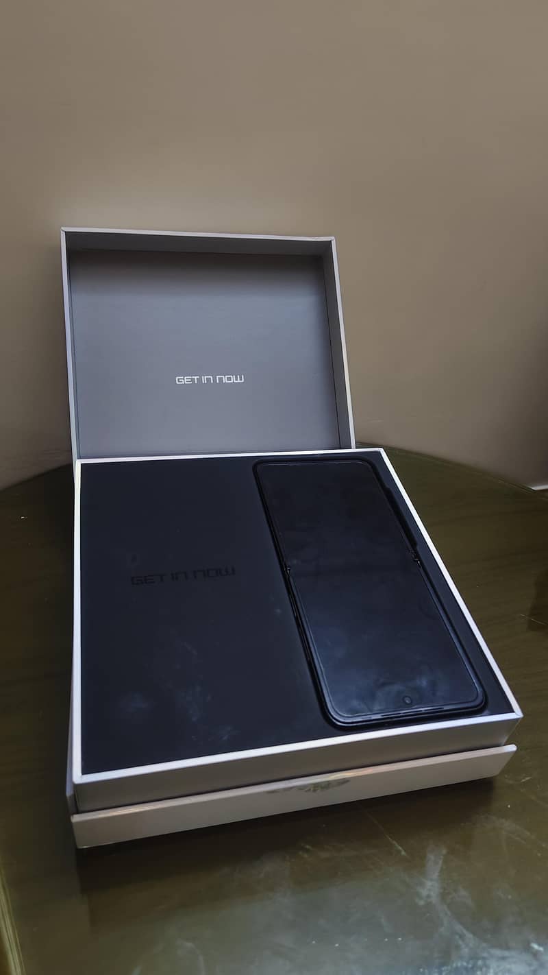 Infinix Zero Flip 1