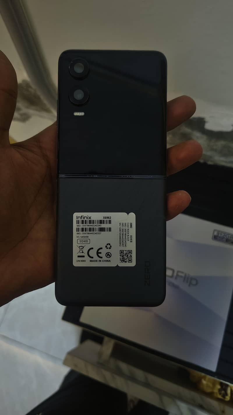 Infinix Zero Flip 4