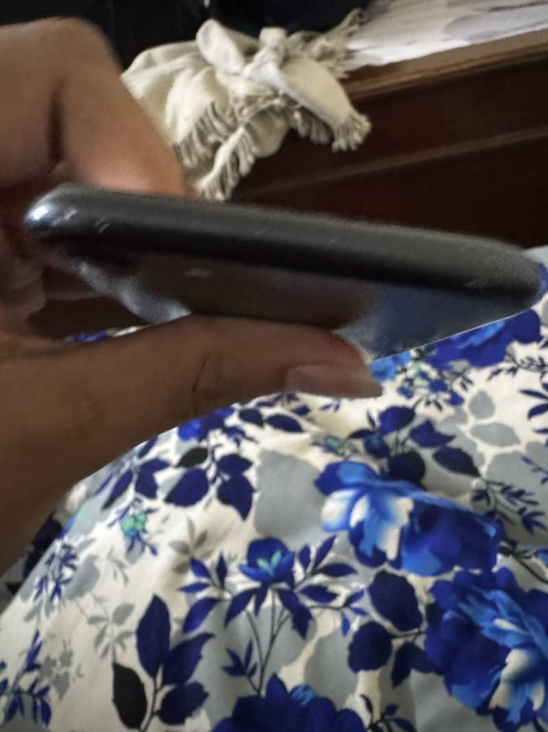 Apple iPhone 7 3