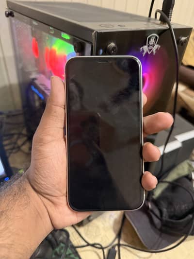 iPhone XR (White) PTA/Non-PTA – Fully Functional | Battery Service Msg