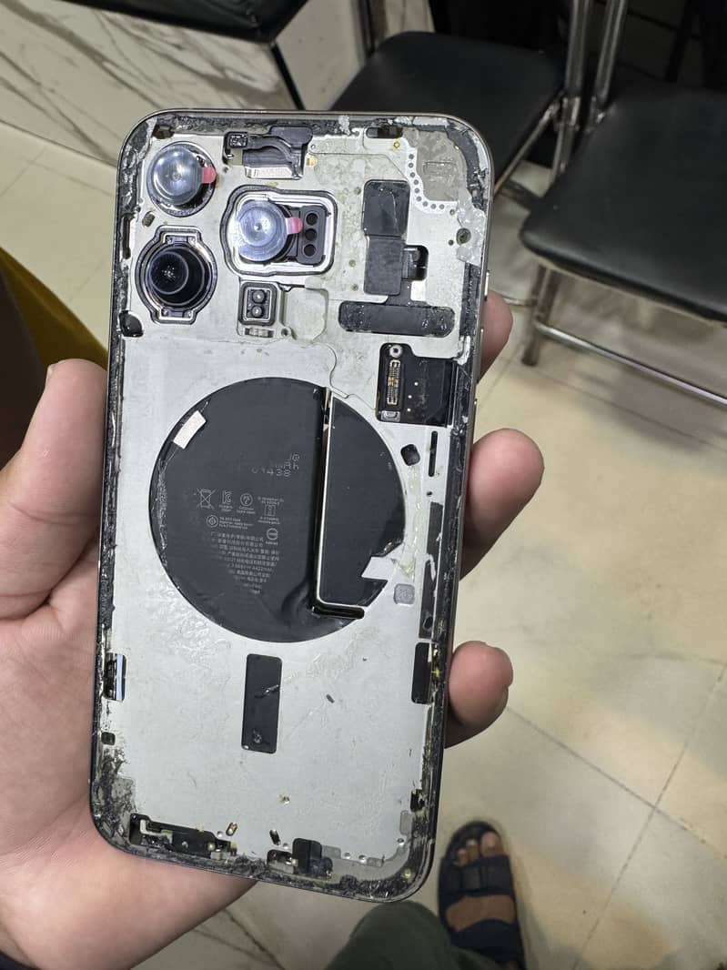 Iphone 15 pro max 0