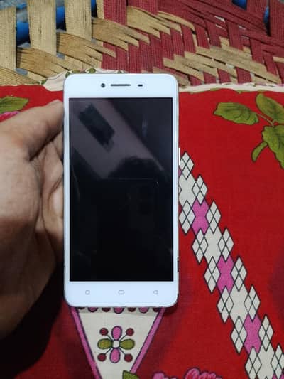 OPPO A57