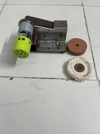 Electrical knife sharpner and polisher