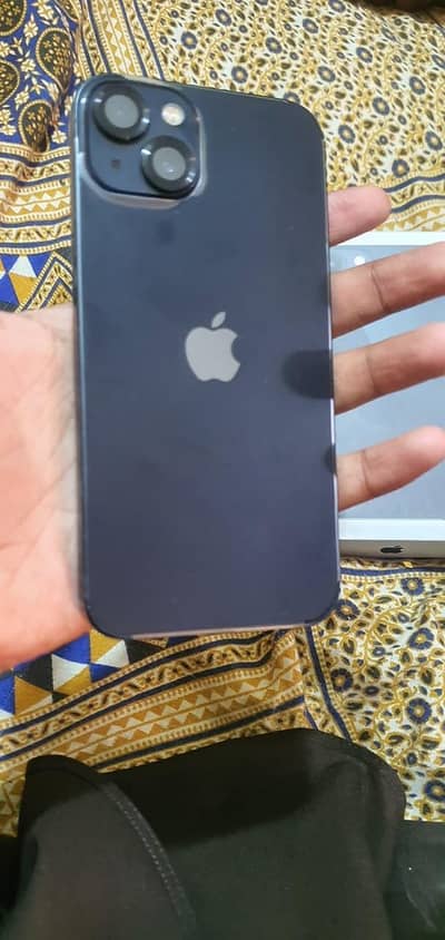 Apple iPhone 13