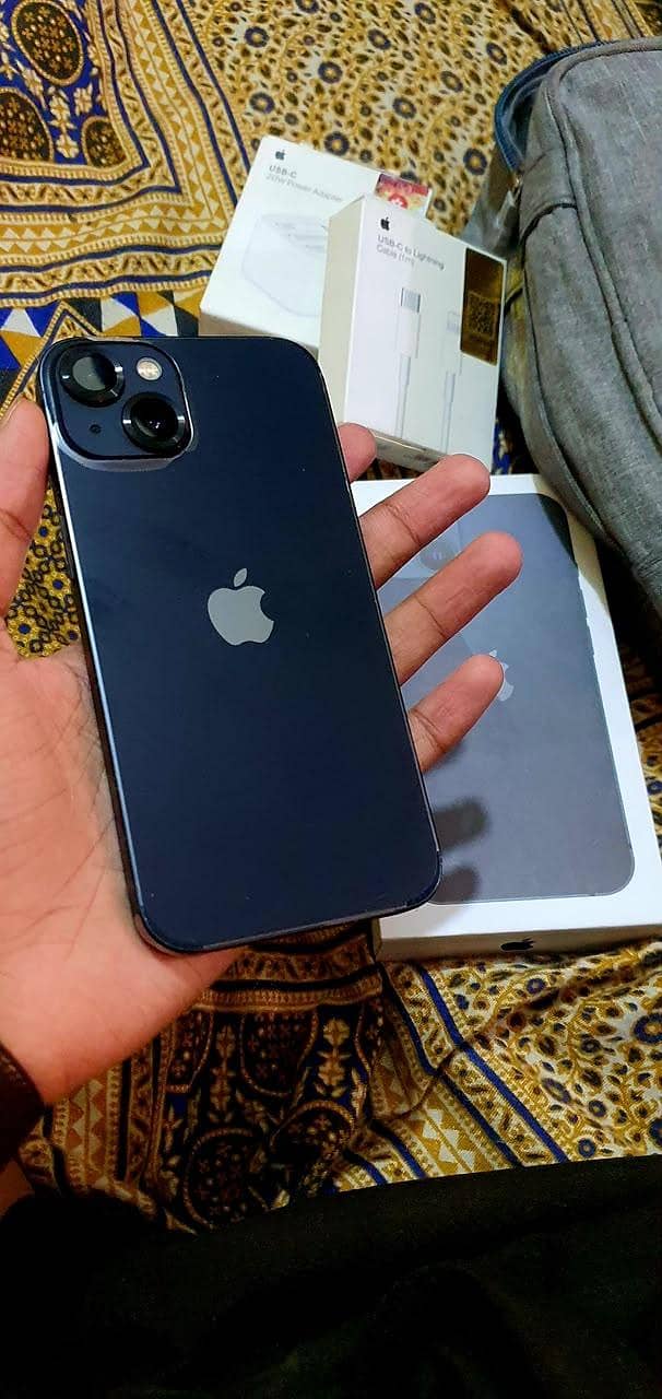 Apple iPhone 13 1