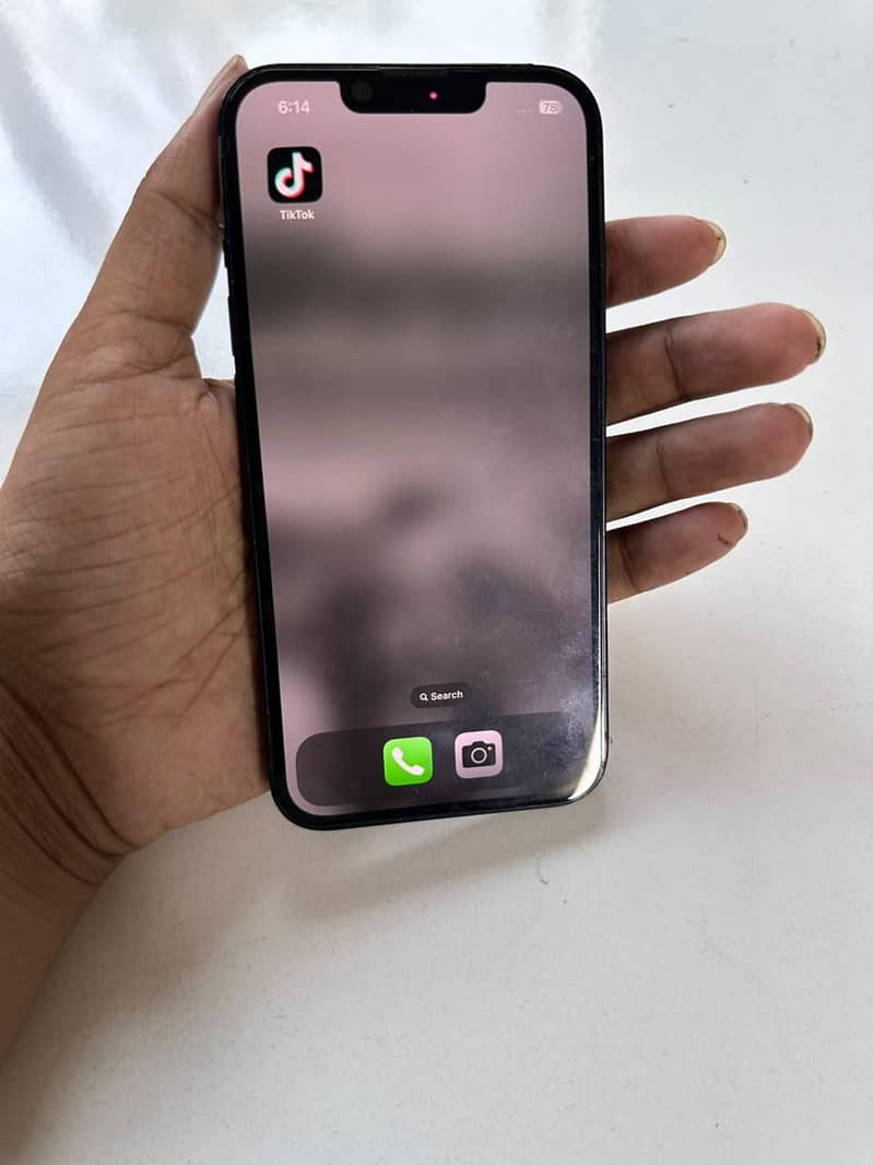 Apple iPhone 13 4