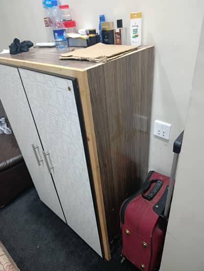 medium cupboard