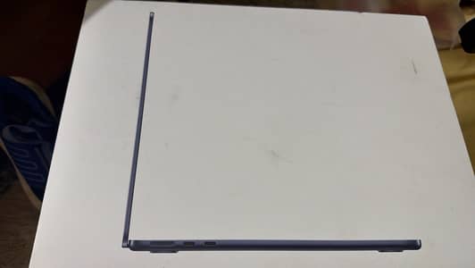 Like Brand New Macbook Air M4 16 GB 256 GB SSD