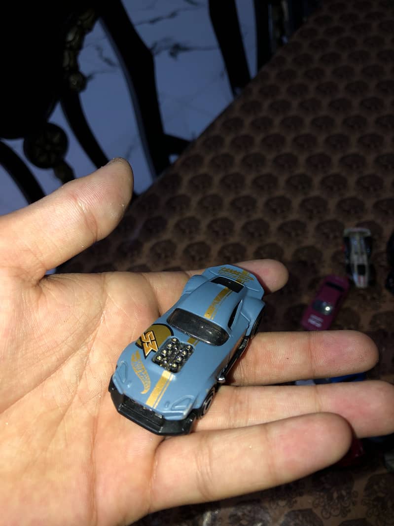 Hotwheels 9
