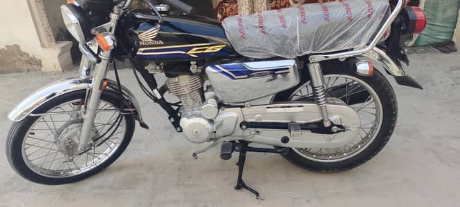 Honda CG 125 BLACK Special edition Model 2024