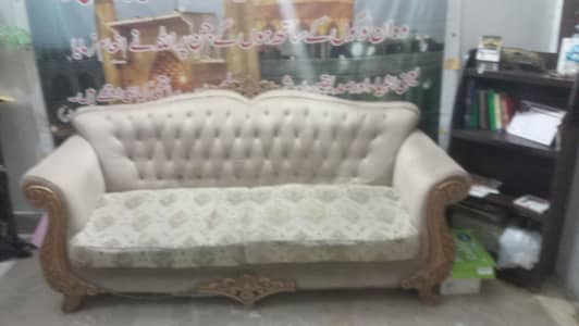 Urgent 5 Seater Sofa Set