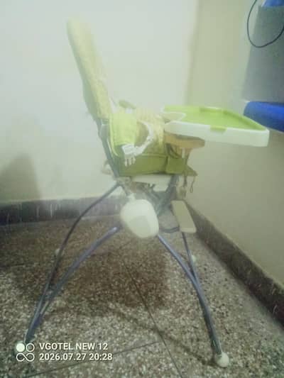 Baby sittimg chair  excellent condition. RS. 5000 only Rawalpindi.