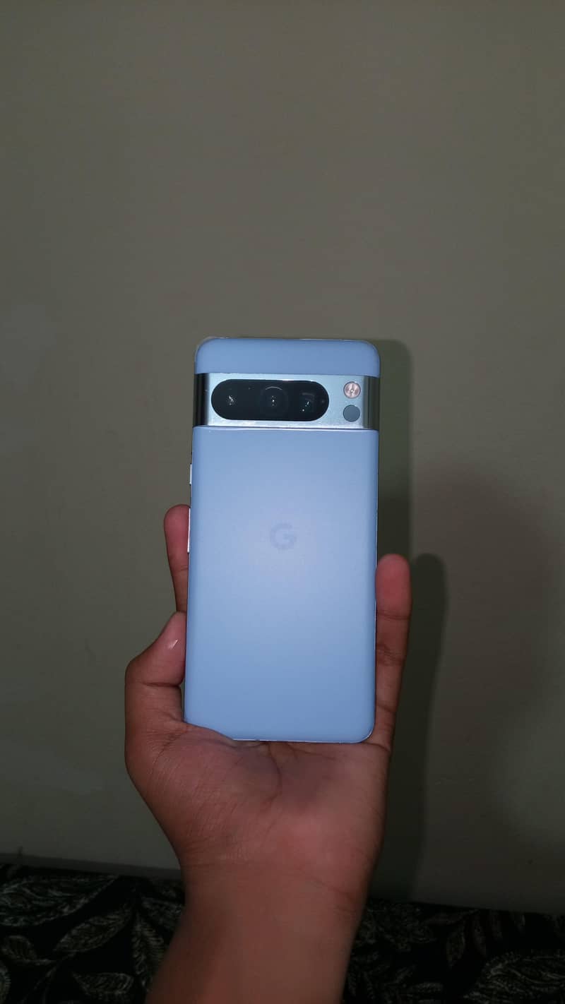 Google Pixel 8 Pro 0