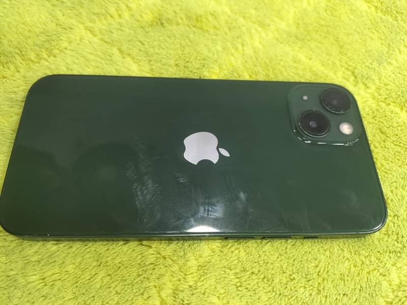 Apple iPhone 13 0
