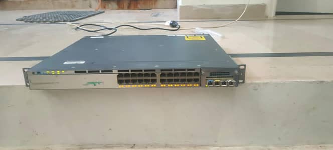 Cisco WS-C3750X-24T