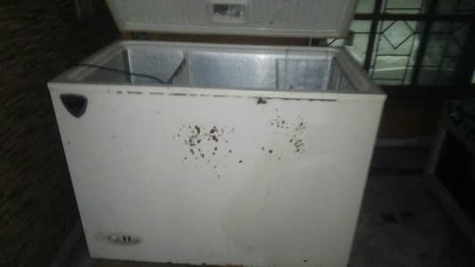 freezer bilkul ok hay . . . best cooling