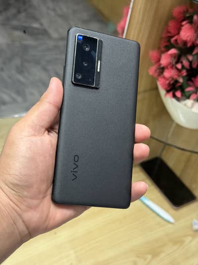 Vivo X70 pro 10/10 condition Urgent sale serious buyer contact