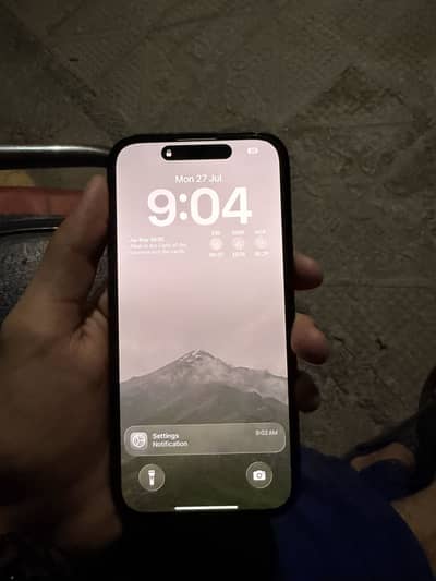 Apple iPhone 15 10/10 with box 94 health. 128gb