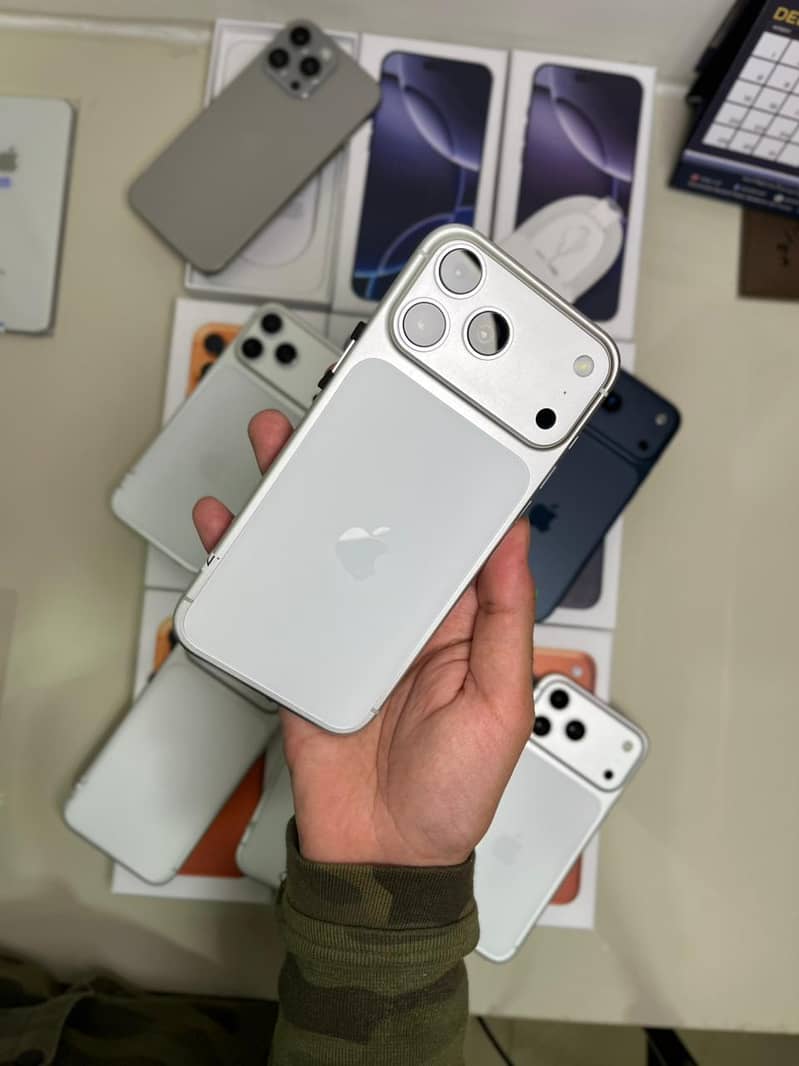 Apple iPhone 17 Pro Max 2