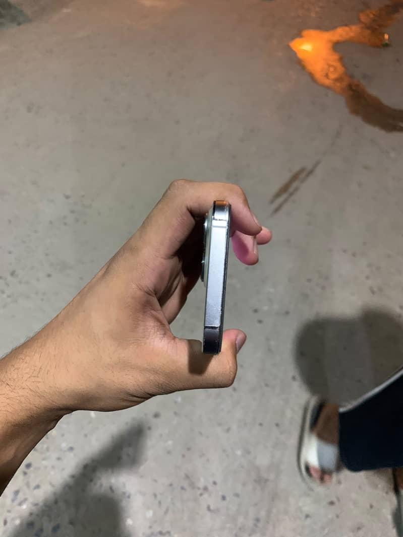 Iphone 13 pro 4