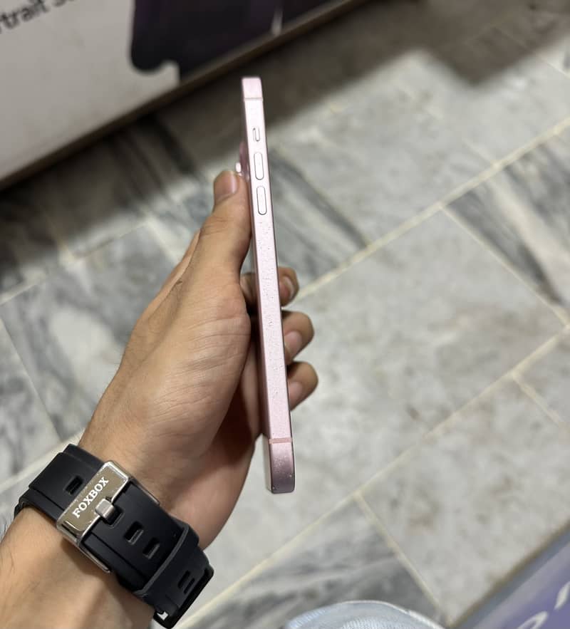 Apple iPhone 15 plus 2