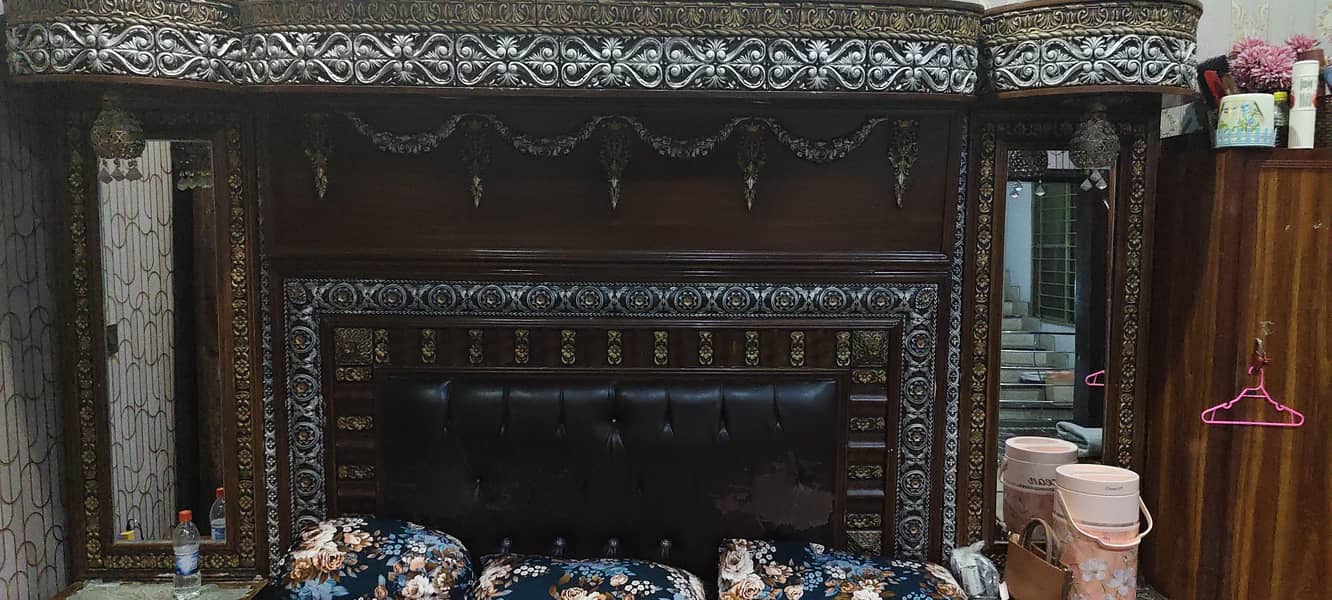 Bed and Dressing Table 2