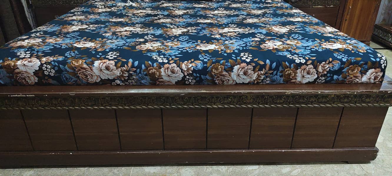 Bed and Dressing Table 3