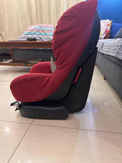 UK IMPORTED TOLDERS CAR SEAT (2-5years) -maroon- Excellent condition
