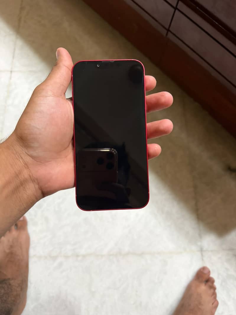 Apple iPhone 13 4