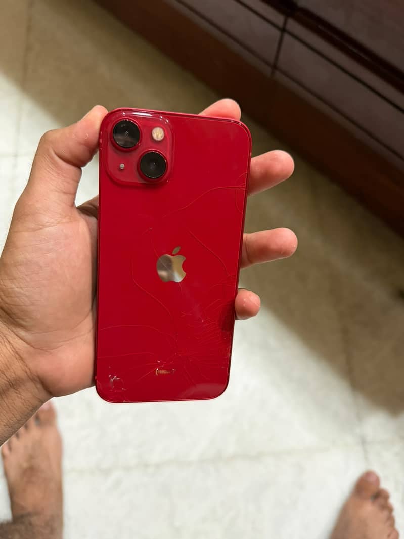Apple iPhone 13 5