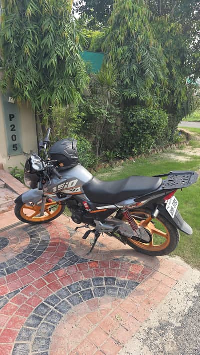 Honda CB 150 F