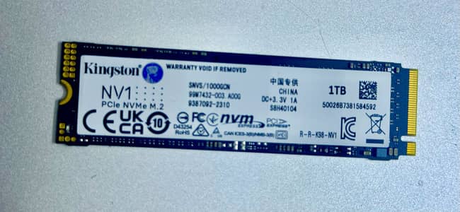 NVME Ssd 1T available Kingston 1000GB