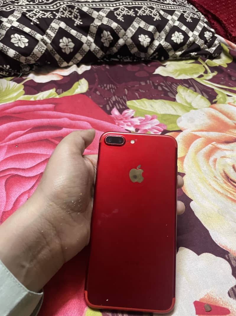 Apple iPhone 7 Plus 3
